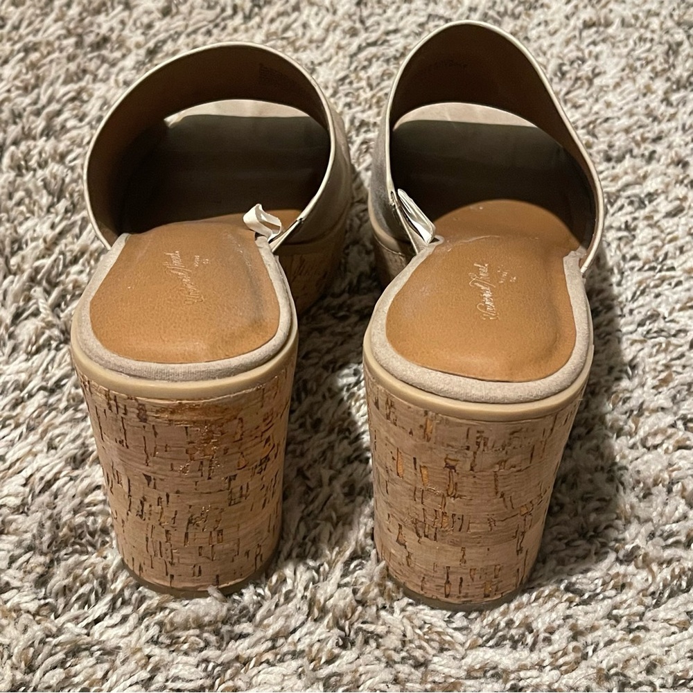 Universal Thread Beige Mules - Picture 5 of 6